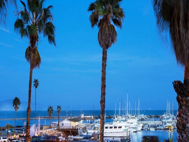 West Beach Inn, A Coast Hotel Santa Barbara Exterior photo